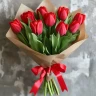 Букет 9 красных тюльпанов